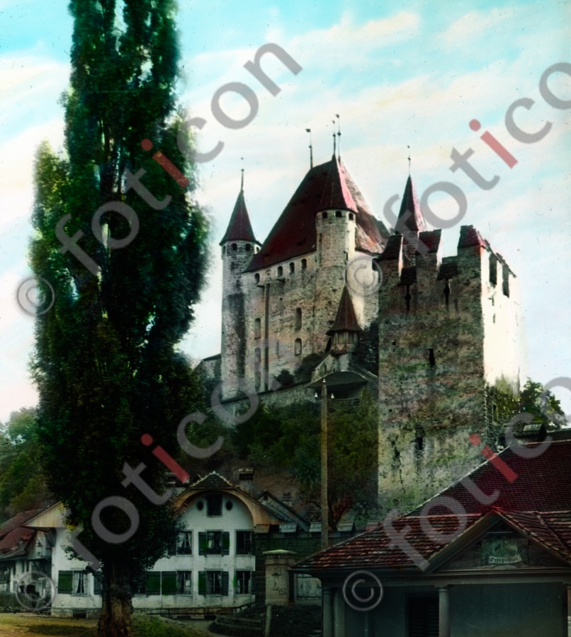 Thun. Das Schloß | Thun. The Castle (foticon-simon-023-054.jpg)
